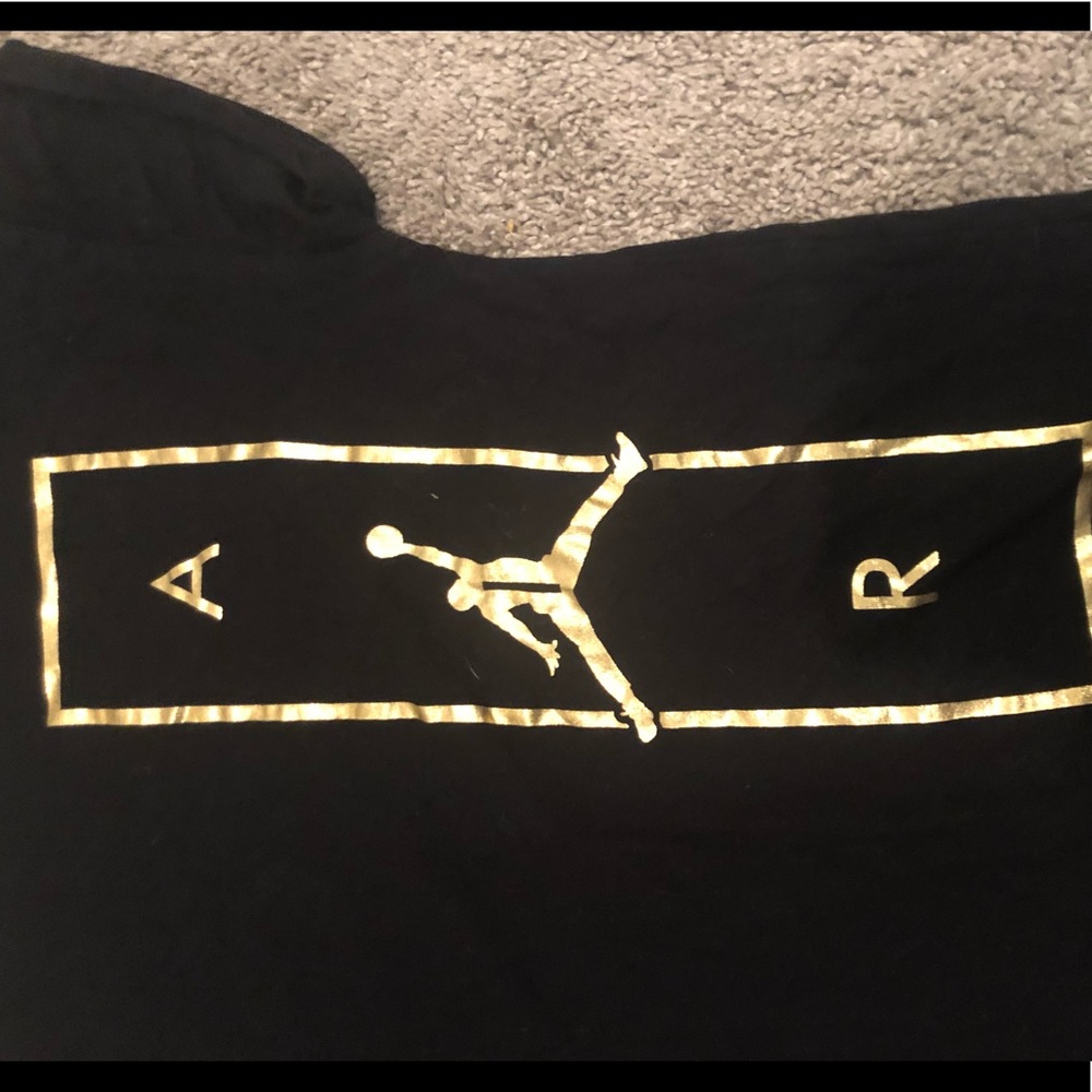 Air Jordan tee shirt black and gold size 12-13